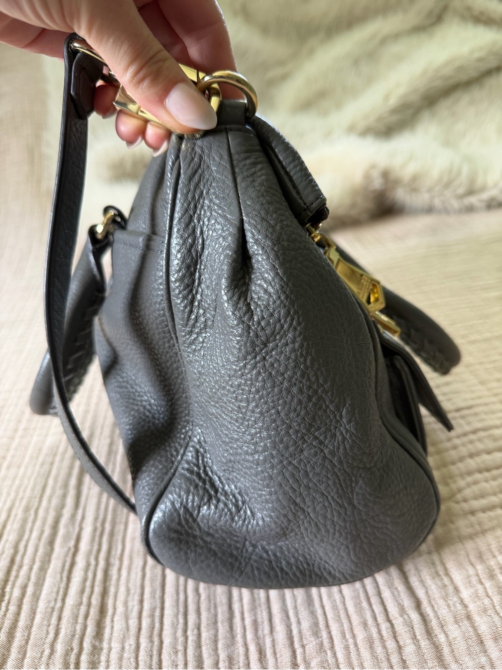 Aimee Kestenberg Soho gray pebbled leather moto zipper bag - Picture 5 of 10